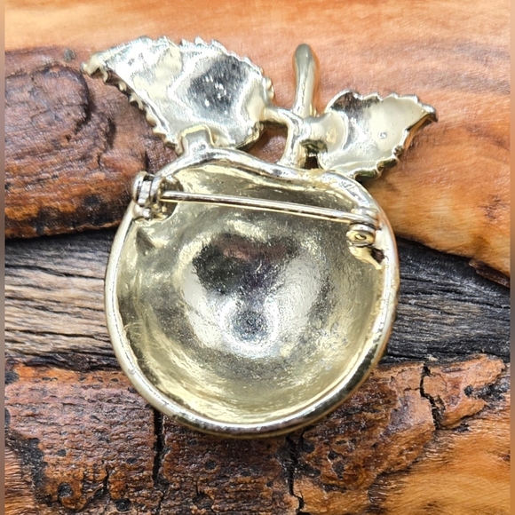 Apple Brooch with Green Glass Pavé Set  Crystals & Enameled Leaves 1.5" X 1.5" - Picture 2 of 3